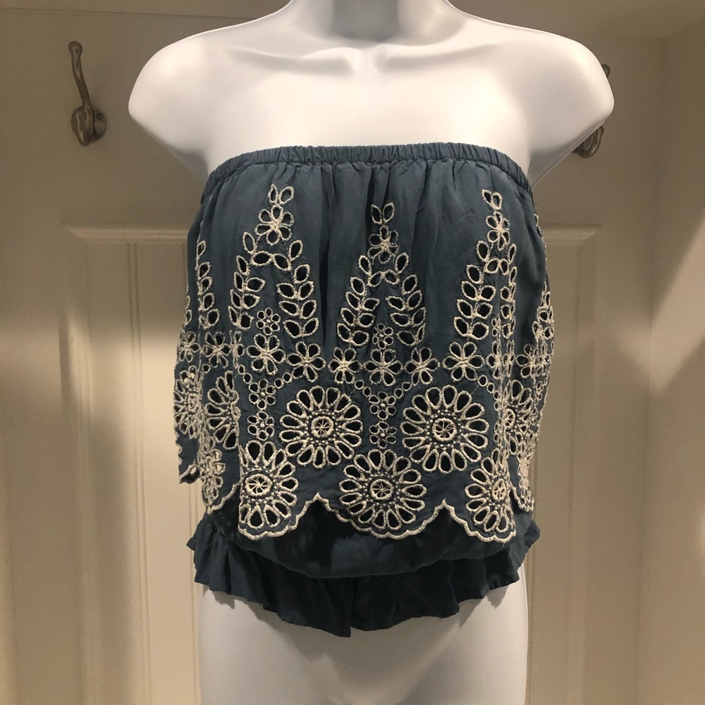 Eyelet Lace Trim Cropped Tube Top✨